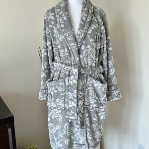 Charter Club Womens Plush Floral Short Wrap Robe
